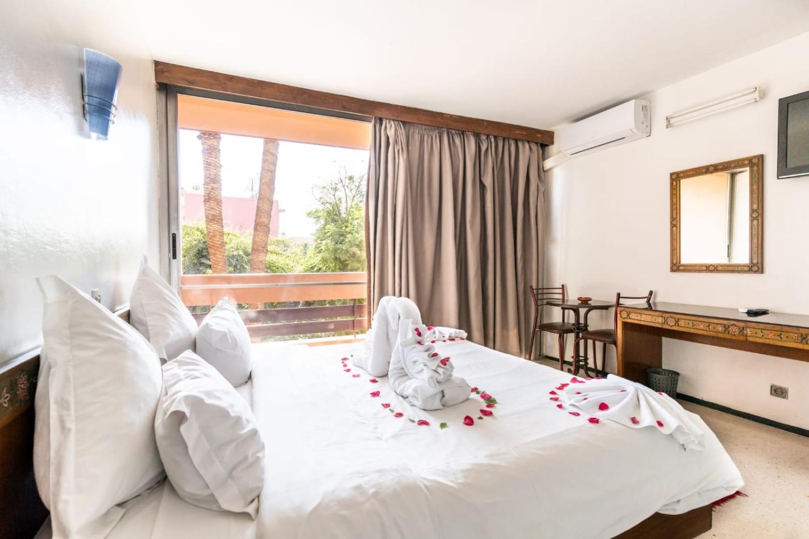 Hotel Le Grand Imilchil Маракеш Екстериор снимка
